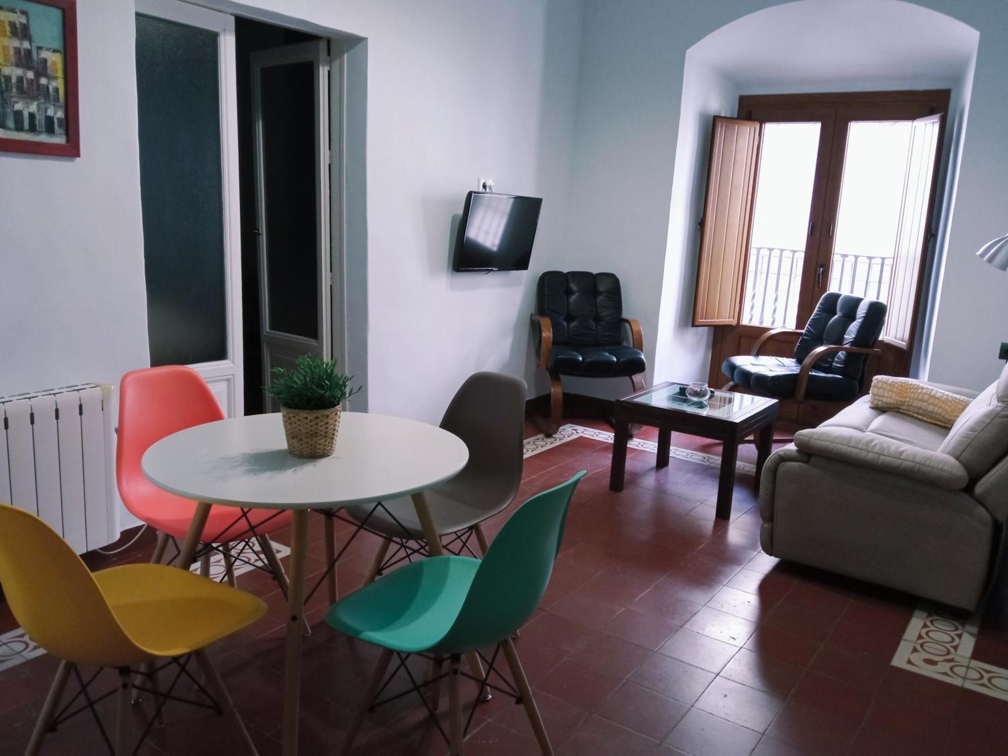 Apto La Almena 2 Junto A Plaza Mayor,2 Habitaciones,parking Gratuito Apartment Caceres